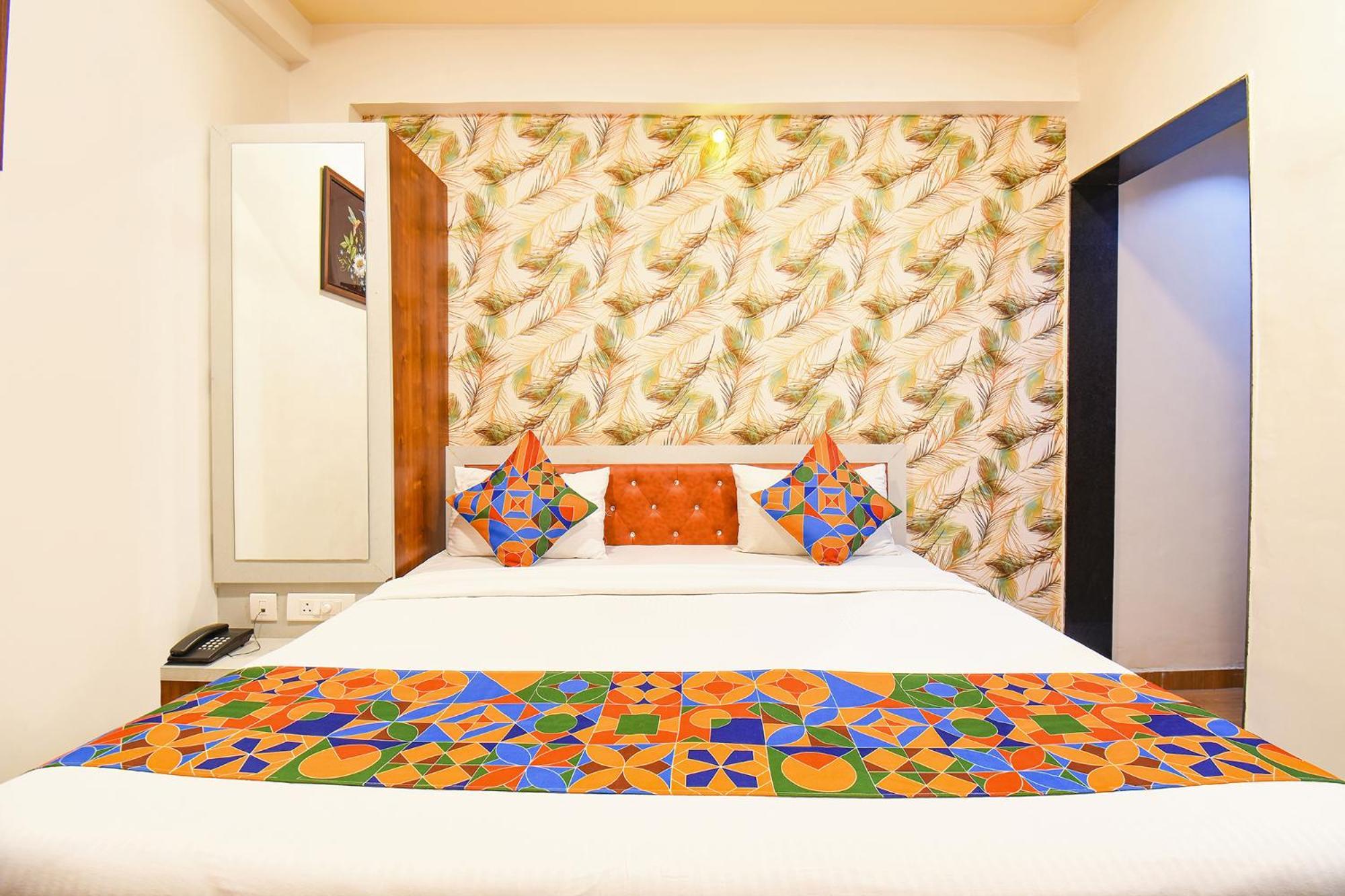 Fabhotel Prime Kharadi Residency - Nr Lohgaon 푸네 외부 사진